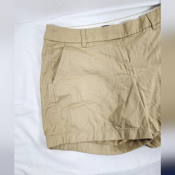 J.CREW WOMEN'S CHINO SHORTS SIZE 4, KHAKI - Picture 3 of 13